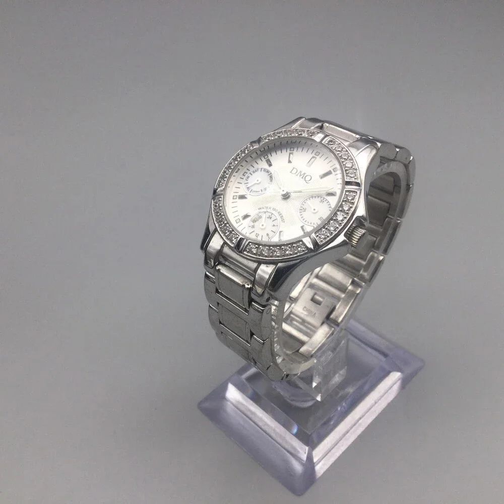 DMQ DQ/1067 Womens Watch 33mm Silver Tone Crystals Bracelet New Battery 6
